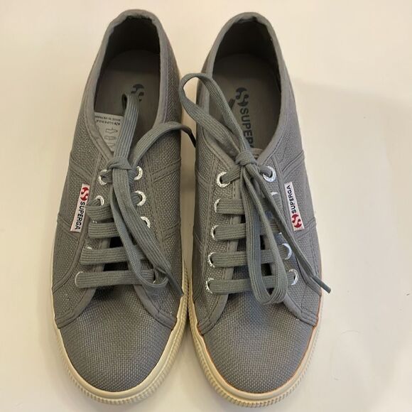 SUPERGA GREY WHITE SNEAKERS.  NEW. - Picture 2 of 12